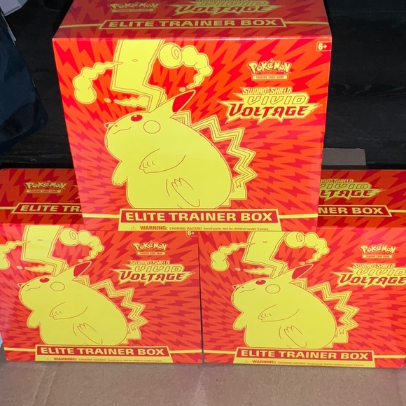 Pokémon card Sword & Shield  Vivid Voltage Elite Pikachu Trainer box